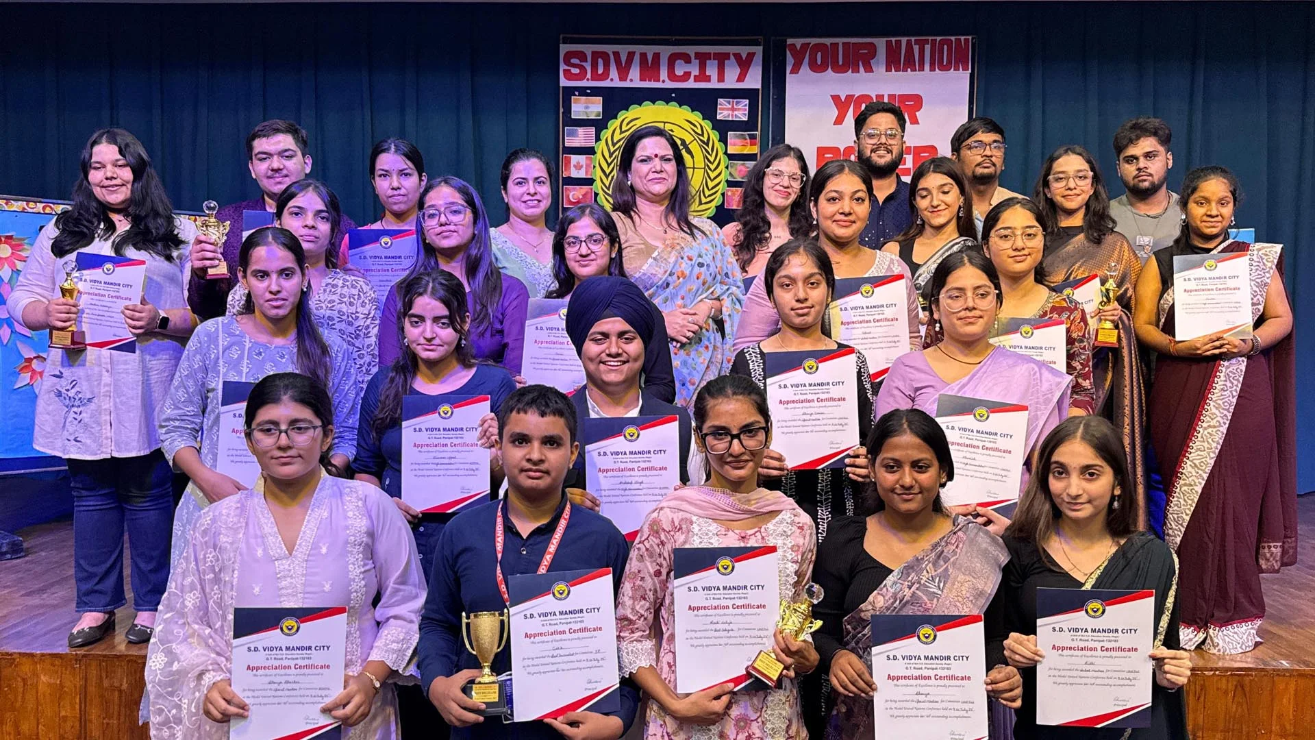 SDVM CITY : एसडीवीएम सिटी स्कूल में MUN 2025, वैश्विक मंच पर विद्यार्थियों ने दिखाया नेतृत्व कौशल, PehlaPanna पर पढ़ें कौन जीता, कौन आगे रहा, Pehla Panna