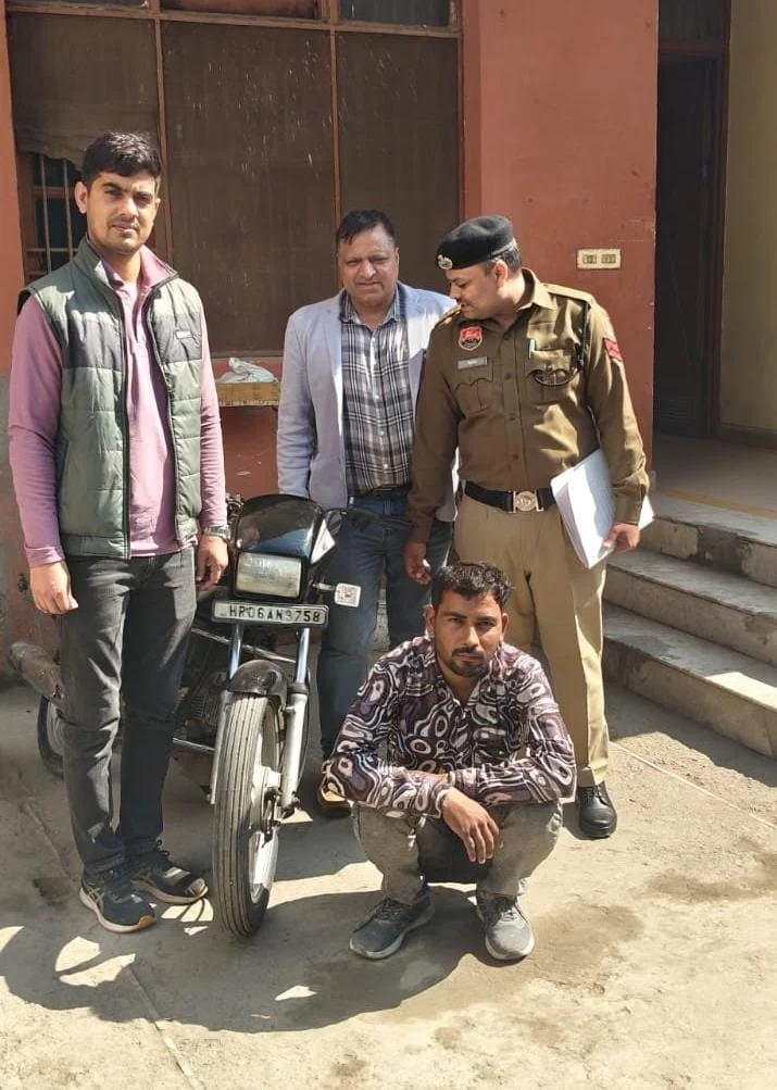 Panipat Crime News : पांच हजार रुपये में खरीदी चोरी की बाइक, पुलिस के हत्थे चढ़ा , Pehla Panna